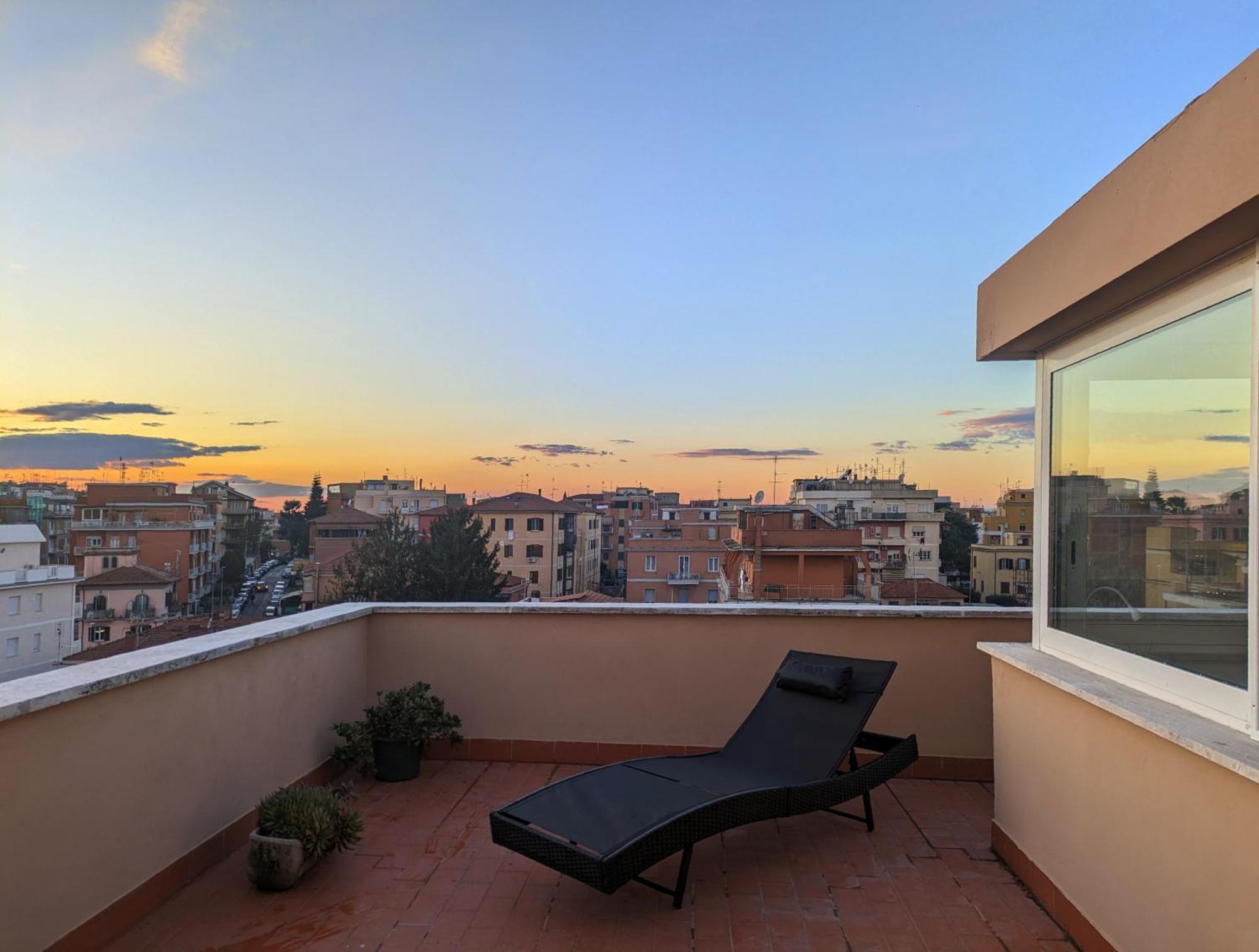 Casetta Sole, Superattico Con Terrazzo Vicino San Pietro, New Roma Eksteriør bilde